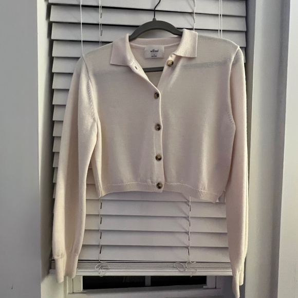 Aritzia Cropped Collar Cardigan NEVER WORN - Picture 1 of 3